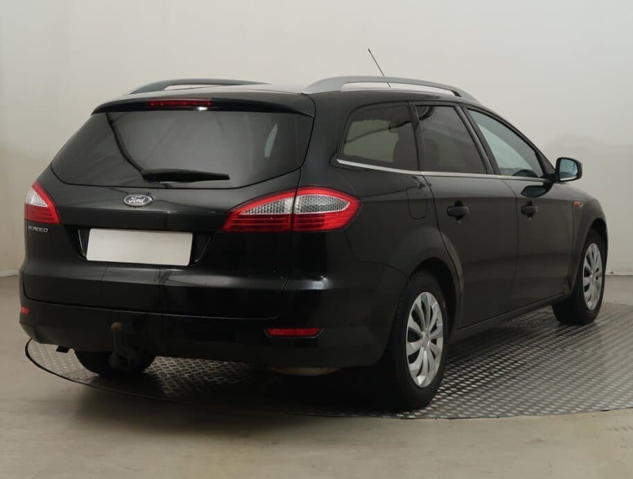 2010 Ford MONDEO - 7