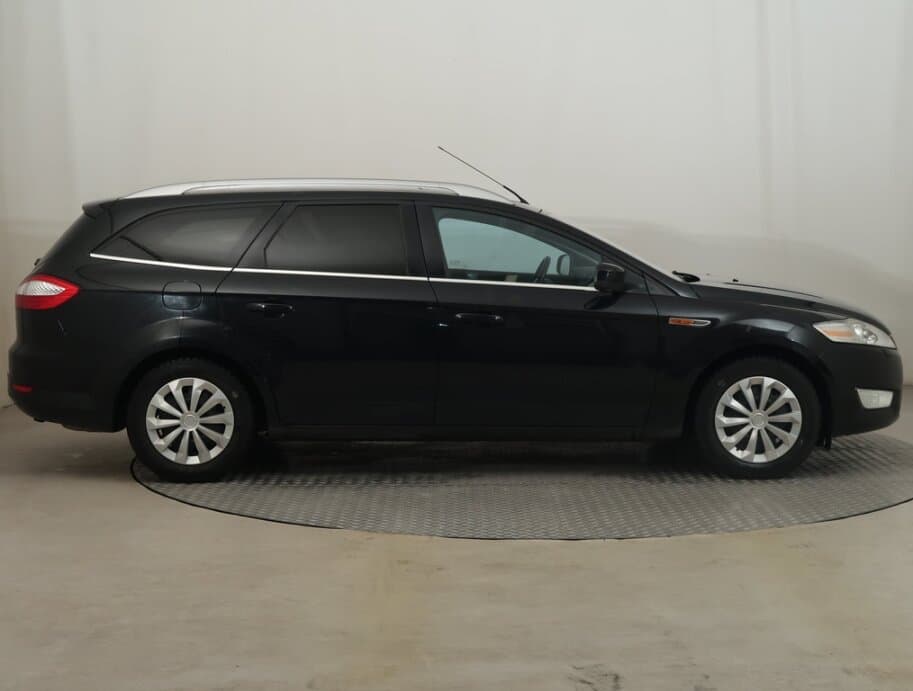 2010 Ford MONDEO - 8