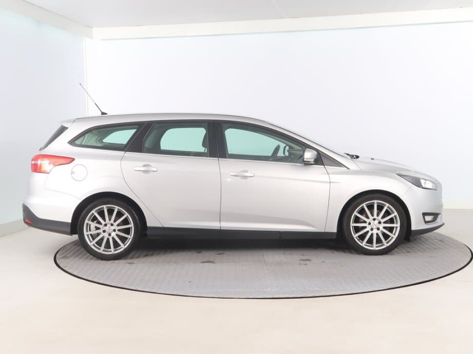 2016 Ford FOCUS - 8
