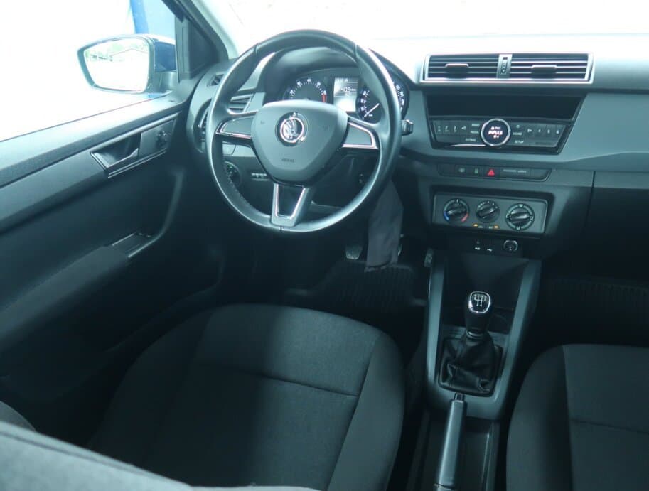 2017 Škoda FABIA - 9