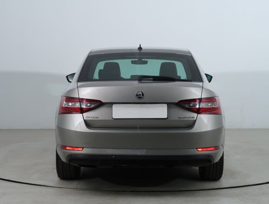 2015 Škoda SUPERB - 6