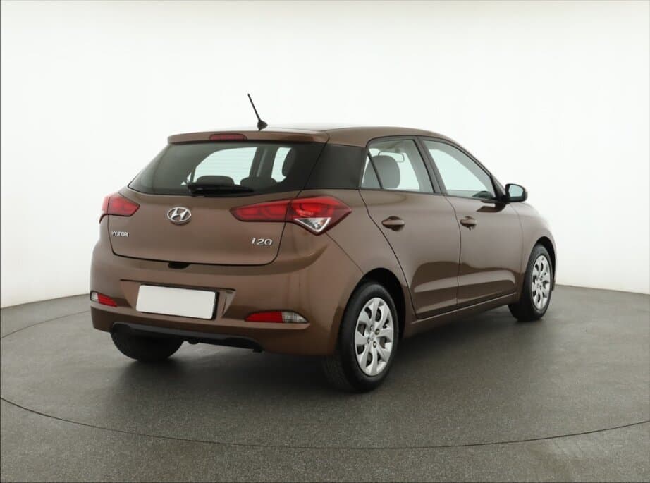 2016 Hyundai i20 - 7