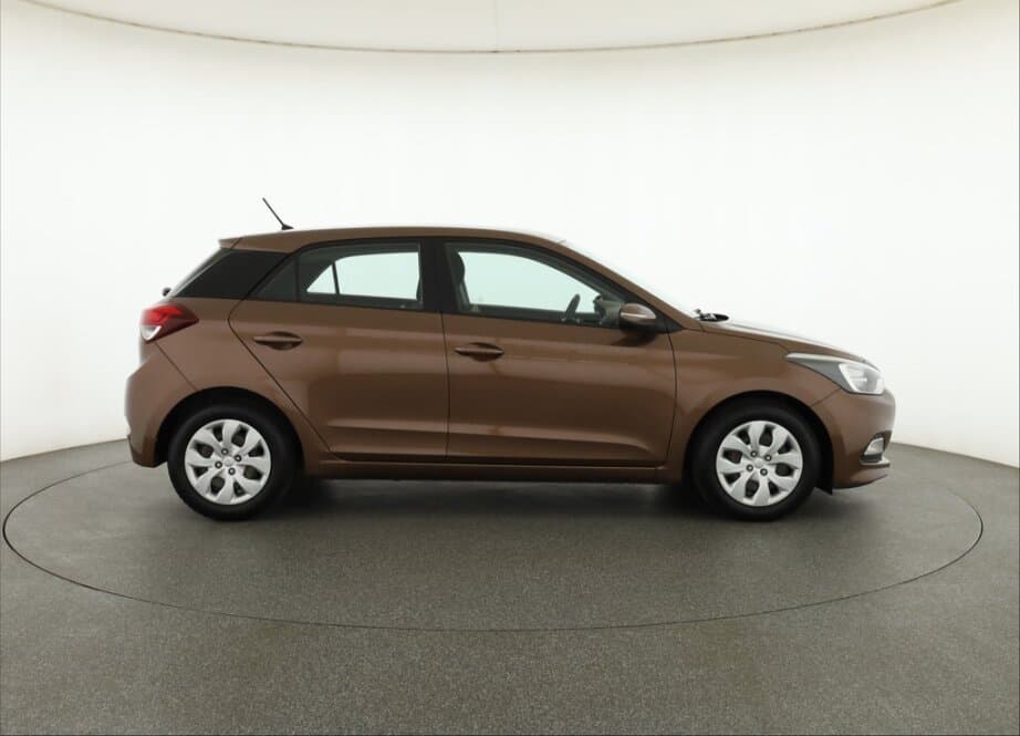 2016 Hyundai i20 - 8