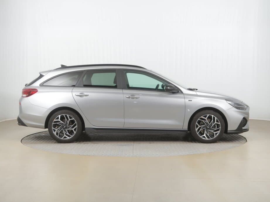 2025 Hyundai i30 - 8