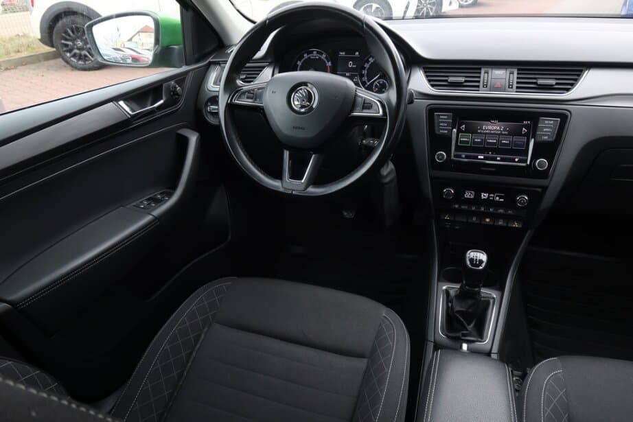 2017 Škoda RAPID - 9