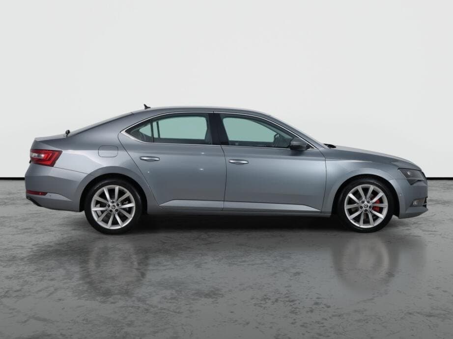 2015 Škoda SUPERB - 8