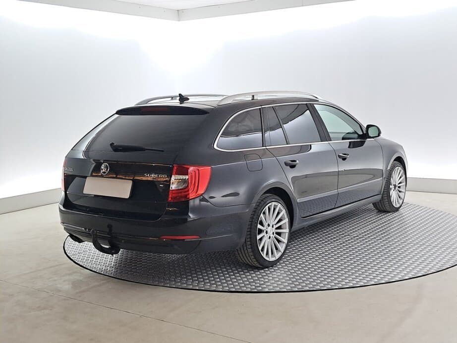 2015 Škoda SUPERB - 7