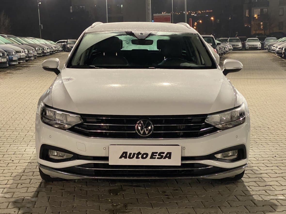 2021 Volkswagen PASSAT - 3