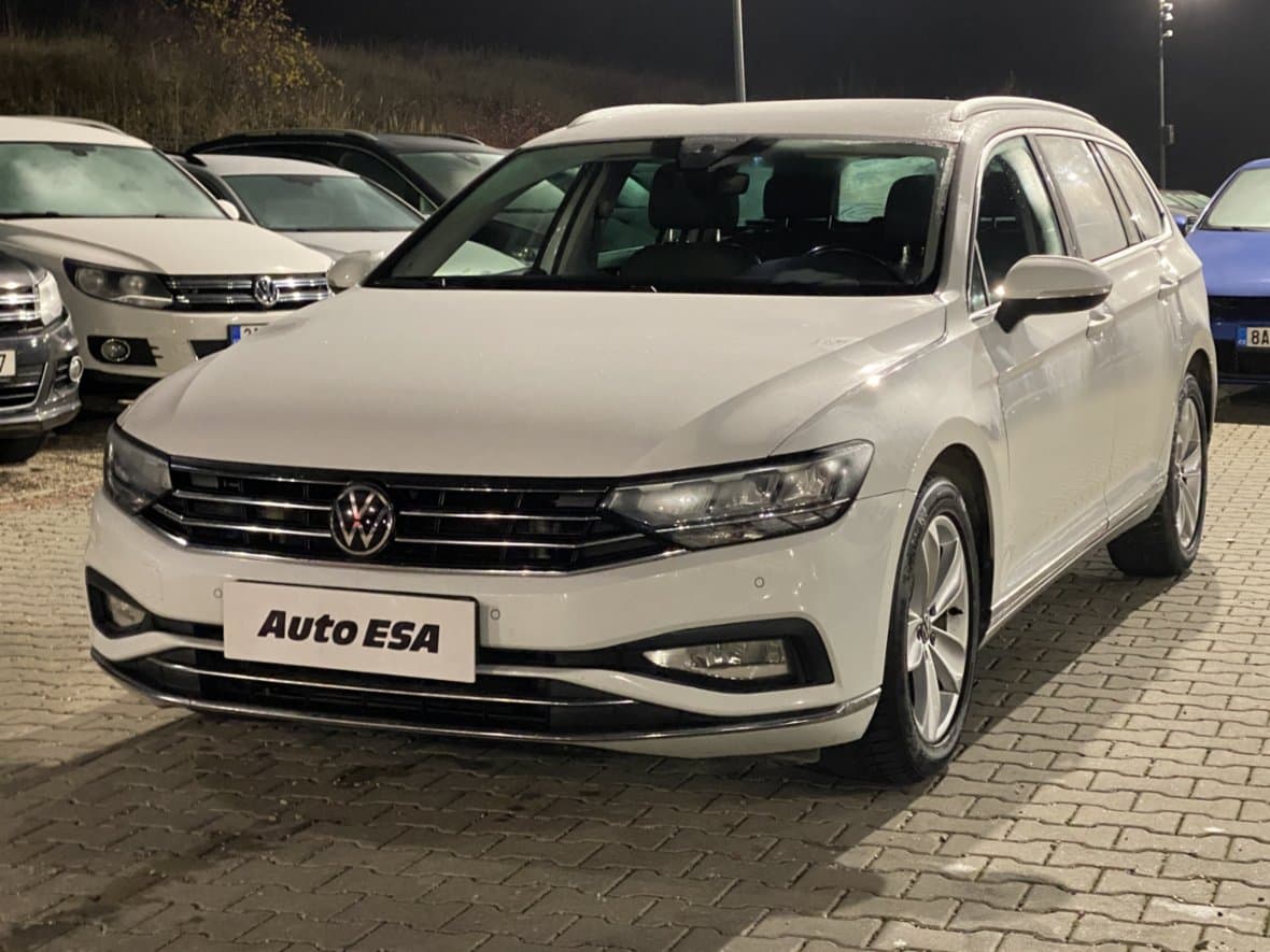 2021 Volkswagen PASSAT - 5