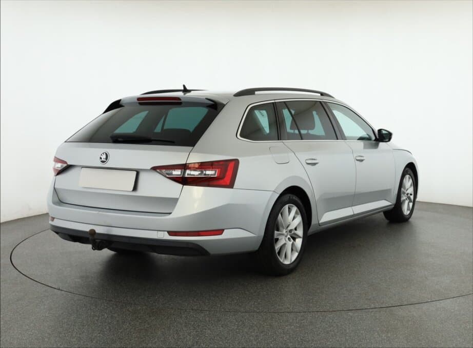 2018 Škoda SUPERB - 7