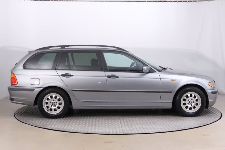 2005 BMW 3-Series - 8