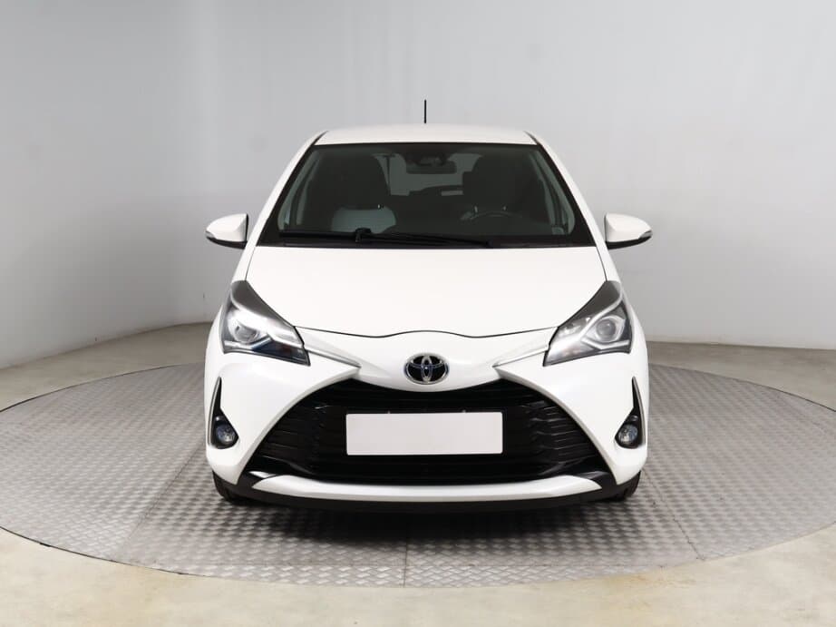 2018 Toyota YARIS - 3