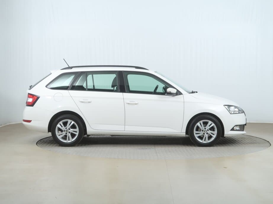 2023 Škoda FABIA - 8