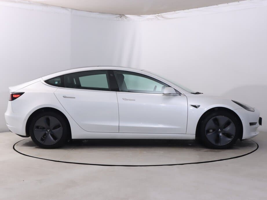2020 Tesla MODEL 3 - 8