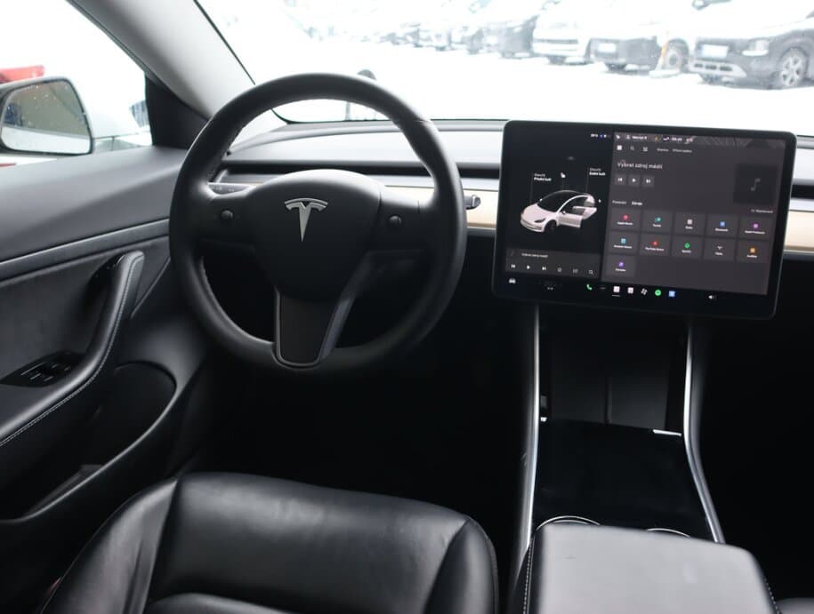 2020 Tesla MODEL 3 - 9