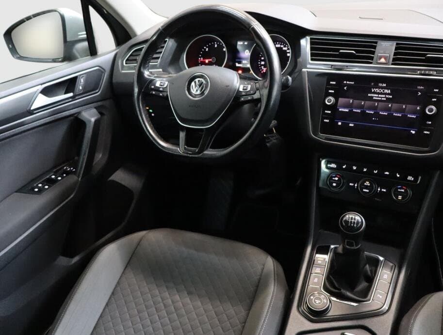 2017 Volkswagen TIGUAN - 17