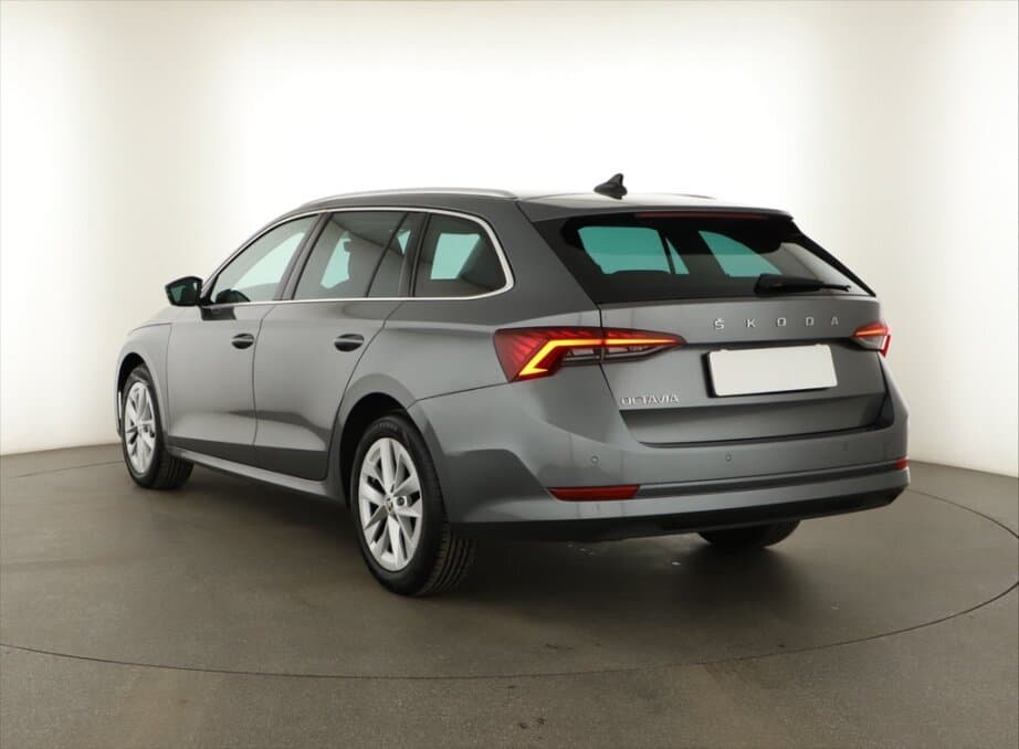2023 Škoda OCTAVIA - 5