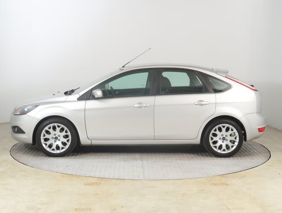 2009 Ford FOCUS - 4