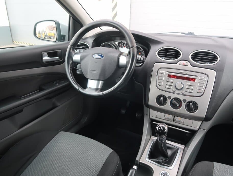 2009 Ford FOCUS - 9