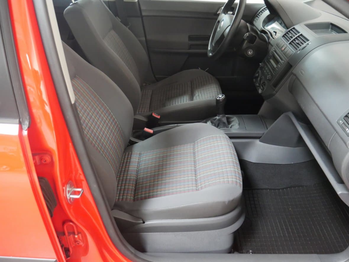 2009 Volkswagen POLO - 12