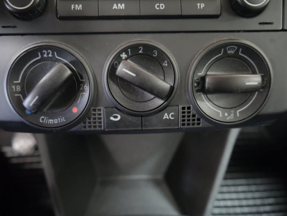 2009 Volkswagen POLO - 15