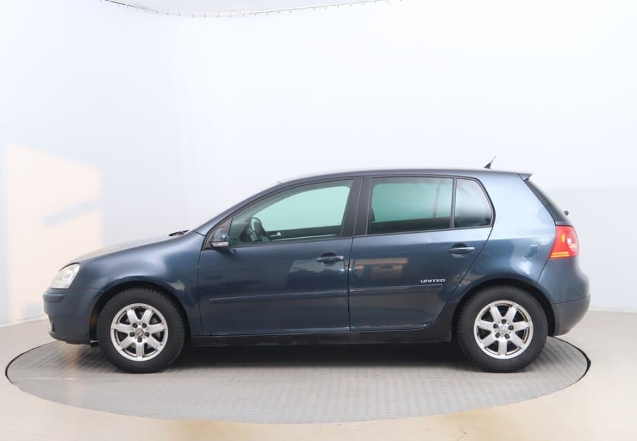 2008 Volkswagen Golf - 4