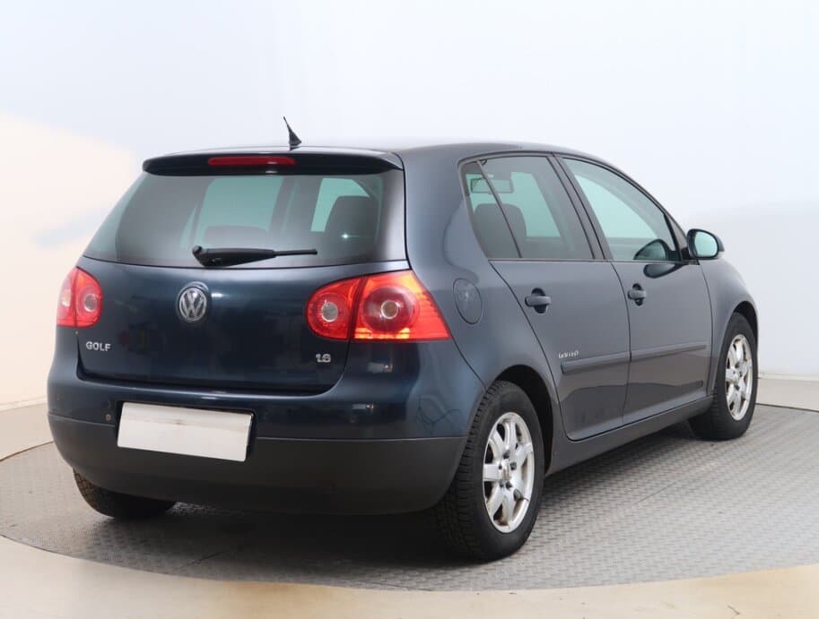 2008 Volkswagen Golf - 7