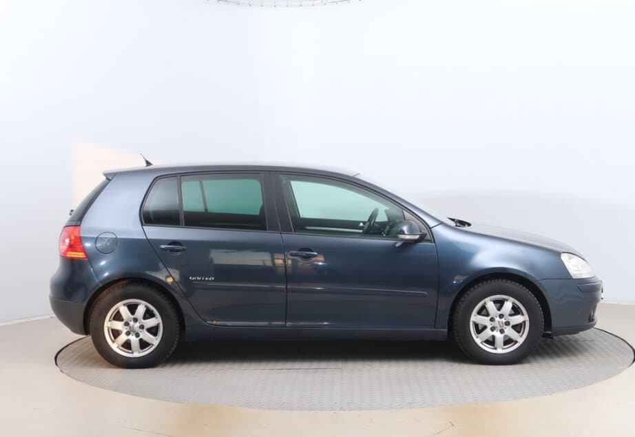 2008 Volkswagen Golf - 8