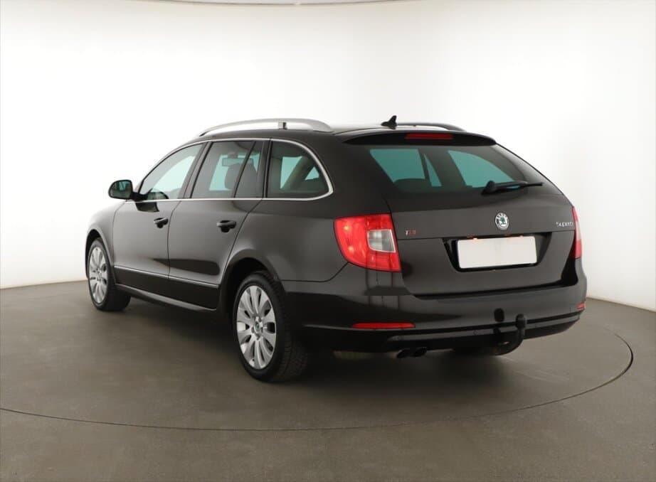 2012 Škoda SUPERB - 5