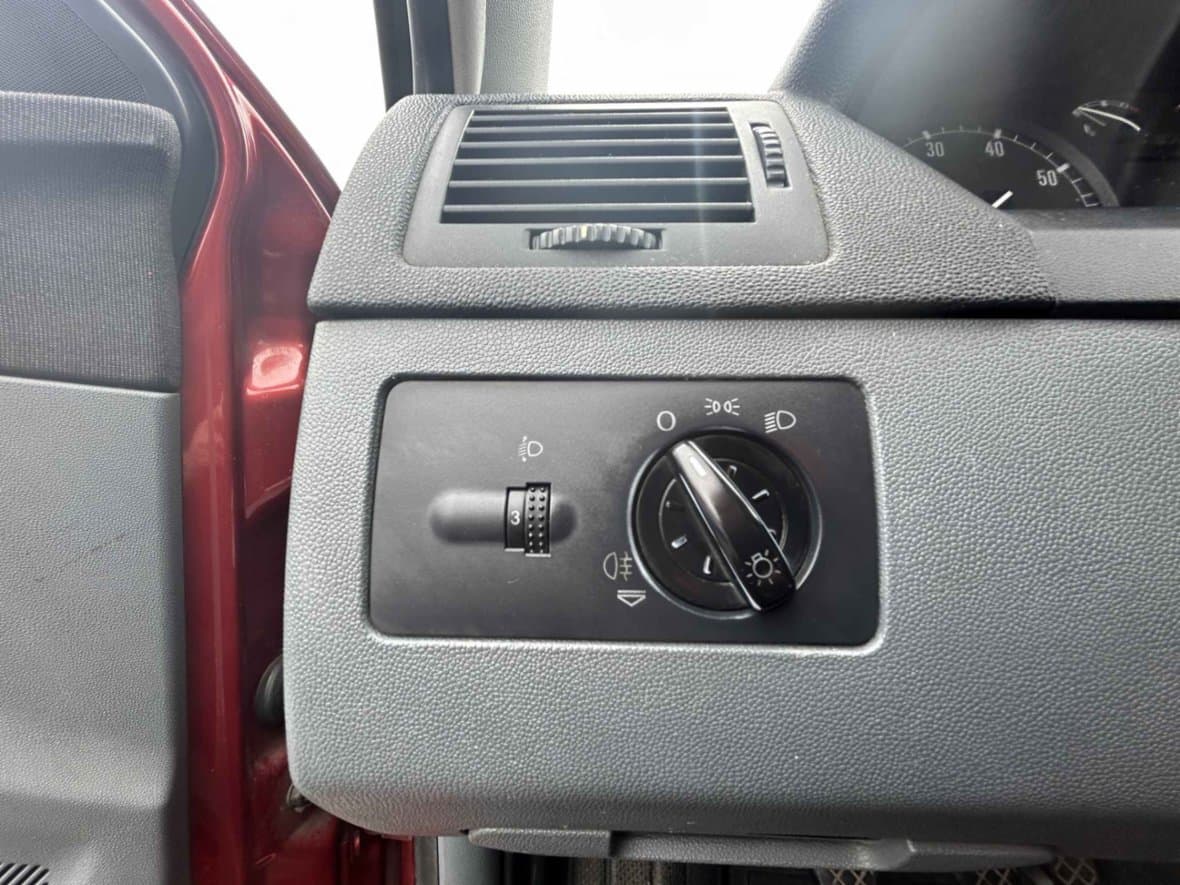 2002 Škoda FABIA - 23