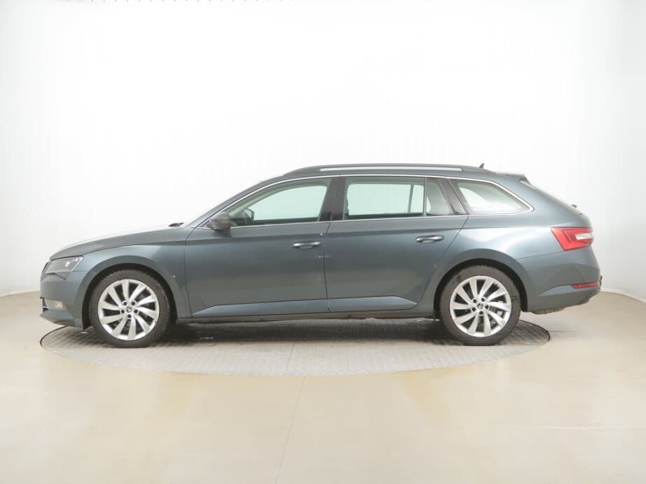2016 Škoda SUPERB - 4