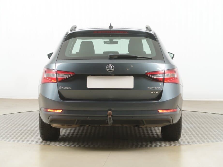 2016 Škoda SUPERB - 6