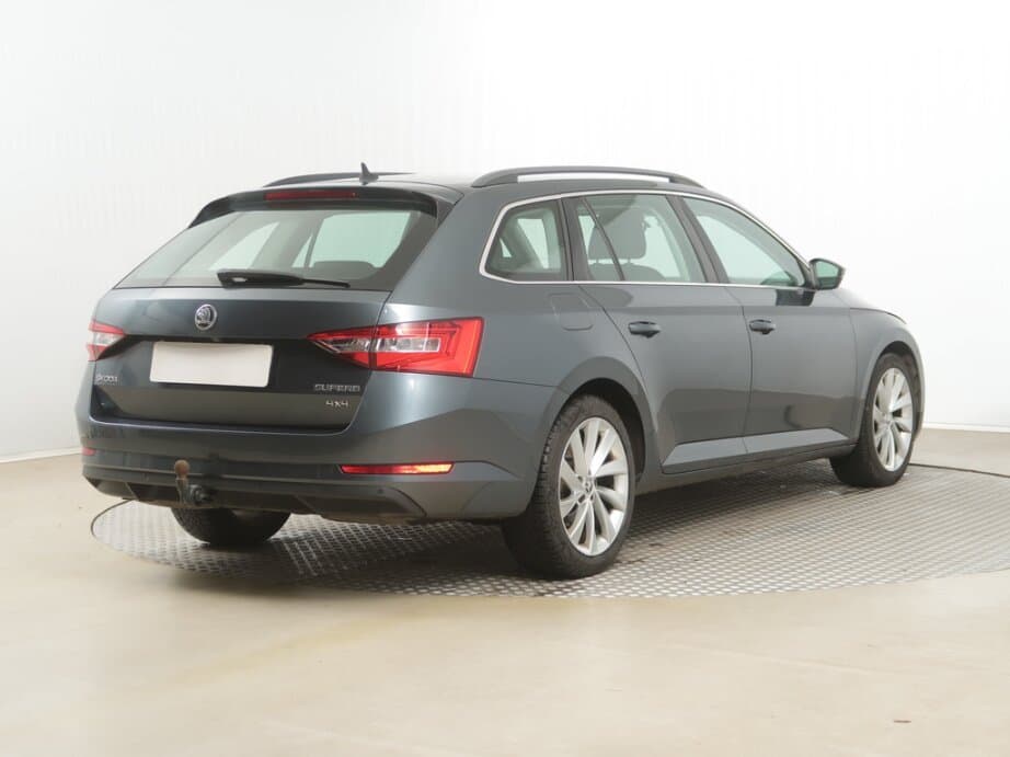 2016 Škoda SUPERB - 7