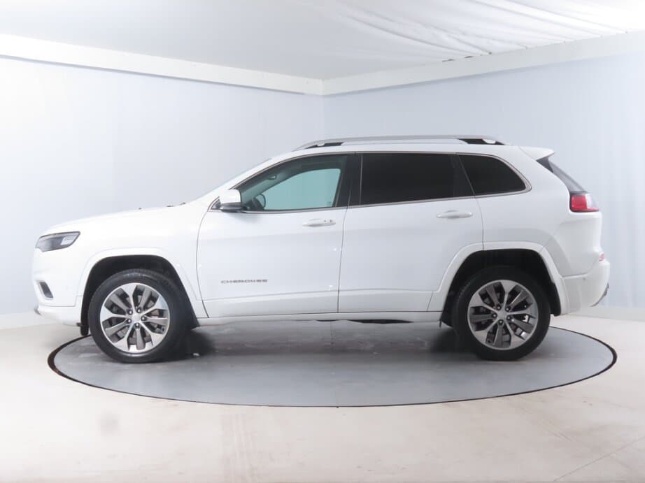 2019 Jeep CHEROKEE - 4