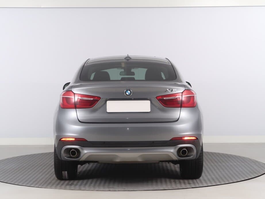 2016 BMW X6 - 6