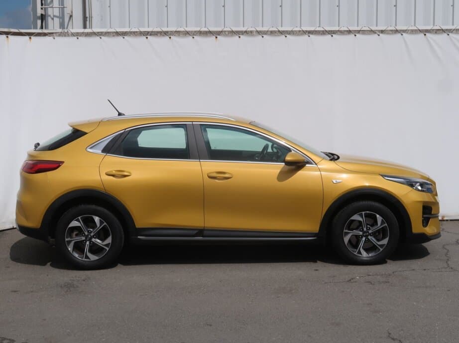 2019 Kia XCEED - 8