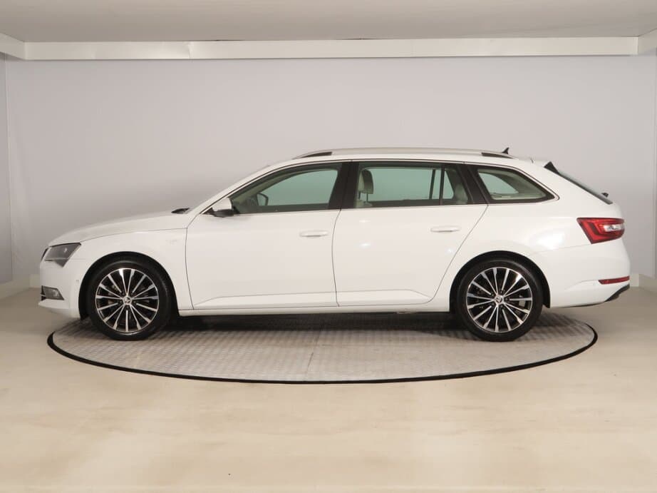 2015 Škoda SUPERB - 4