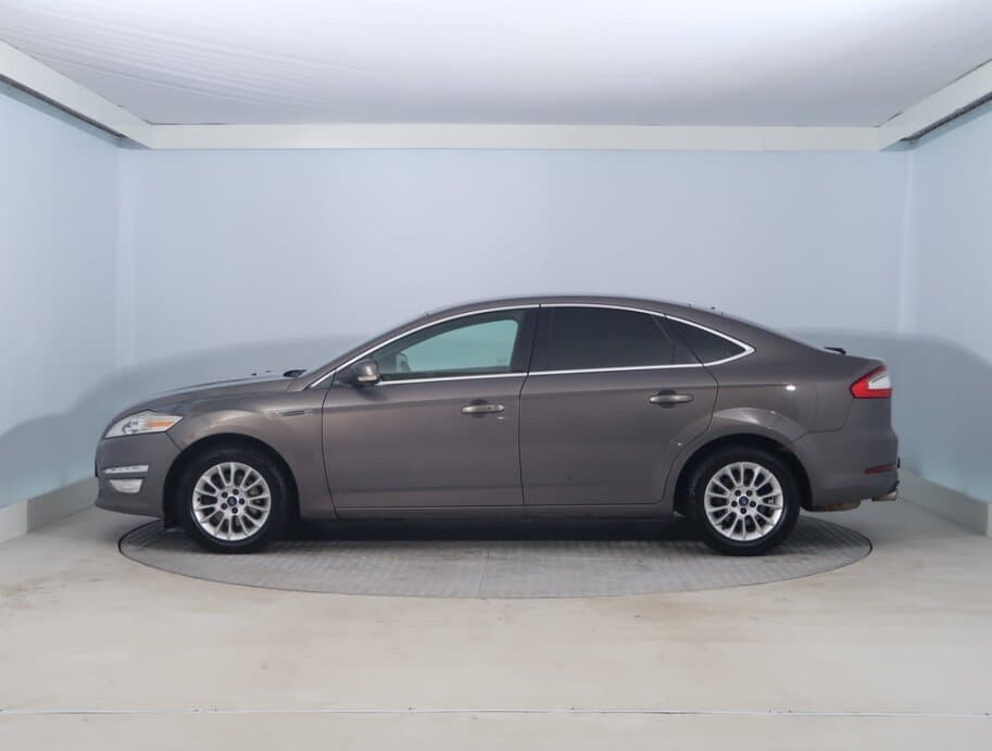 2011 Ford MONDEO - 4