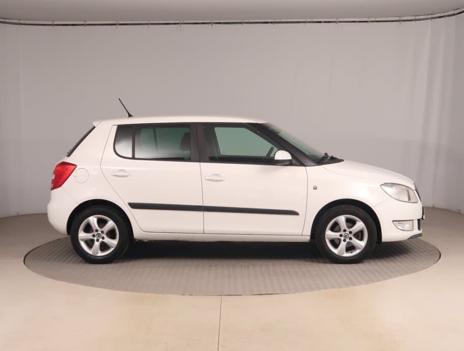2012 Škoda FABIA - 8
