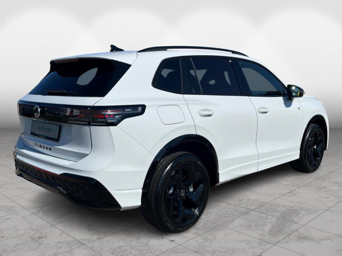 2025 Volkswagen Tiguan - 2