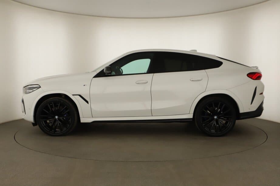 2022 BMW X6 - 4