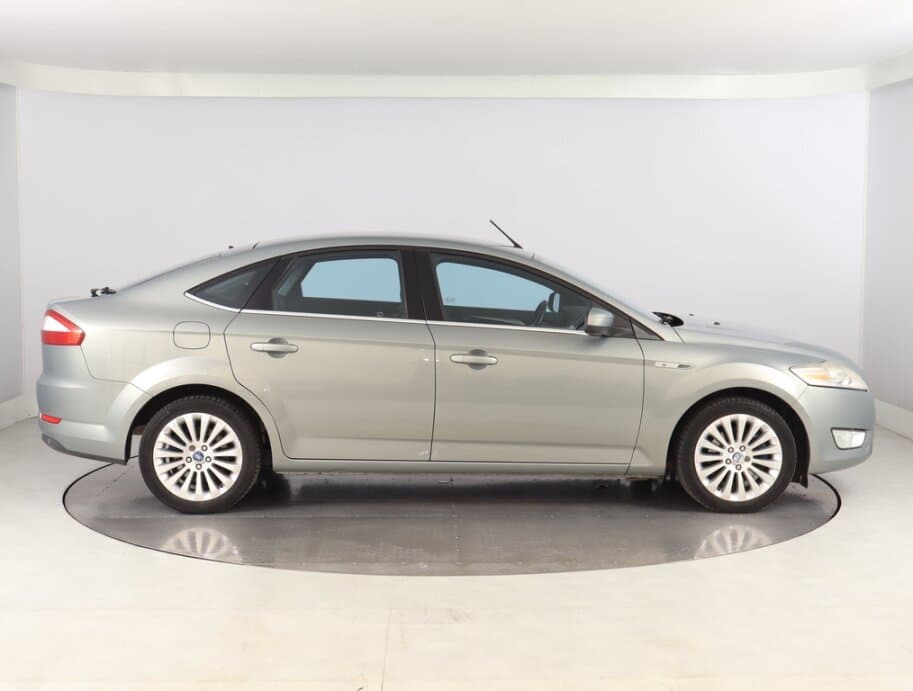 2010 Ford MONDEO - 8