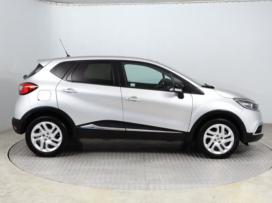 2016 Renault CAPTUR - 8