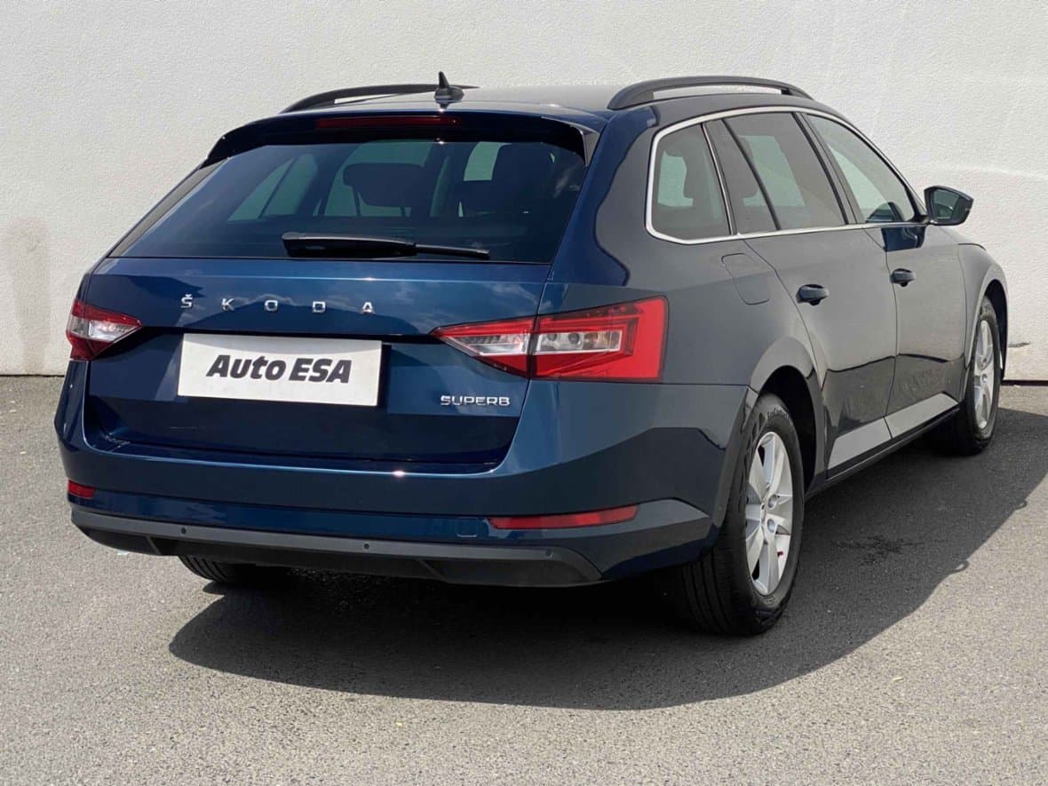2022 Škoda SUPERB - 4