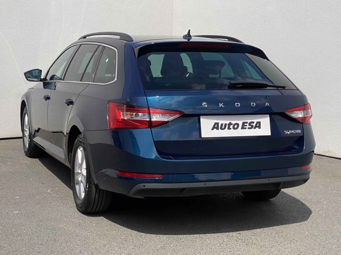 2022 Škoda SUPERB - 6