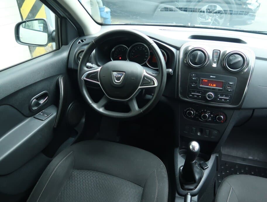 2019 Dacia SANDERO - 9