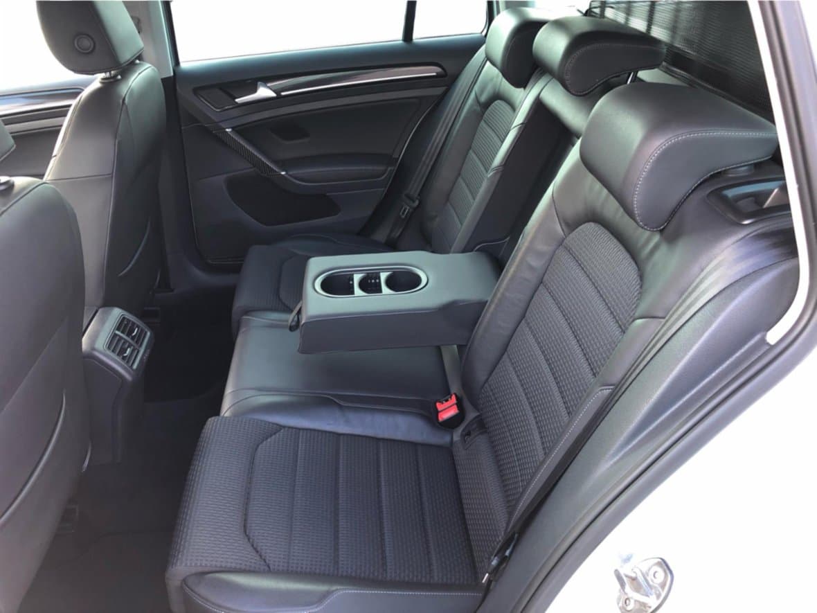 2013 Volkswagen Golf - 12