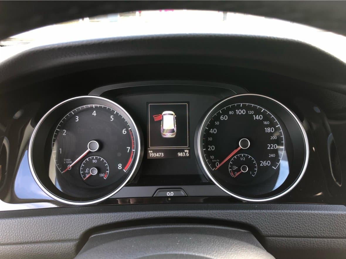 2013 Volkswagen Golf - 18