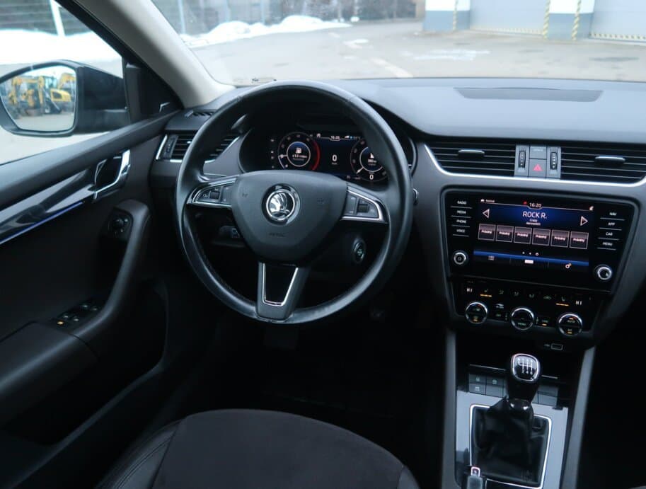 2018 Škoda OCTAVIA - 17