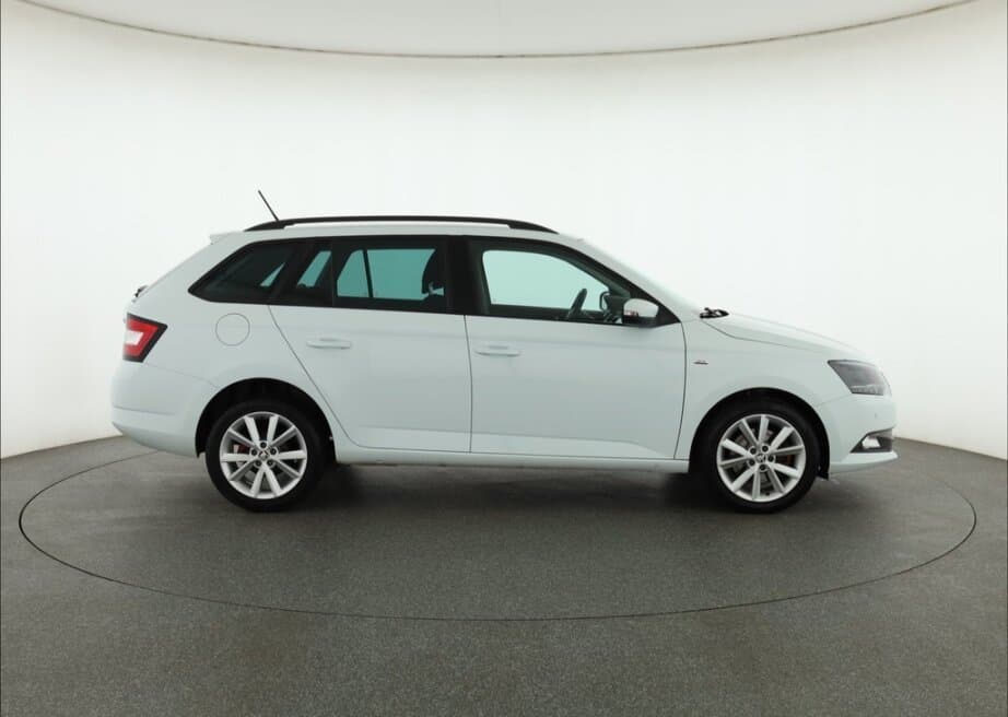 2017 Škoda FABIA - 8